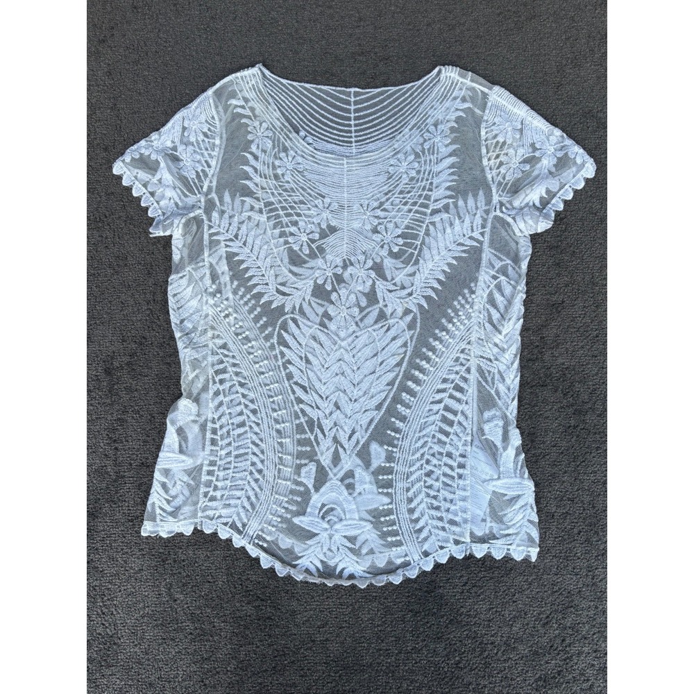 Geisha Lace Top Women's Size Small White 100% Polyester Short Sleeve Pullover